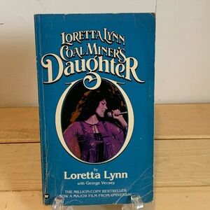 Loretta Lynn Coal Miner's Daughter Paperback - Blue Cover-1980
